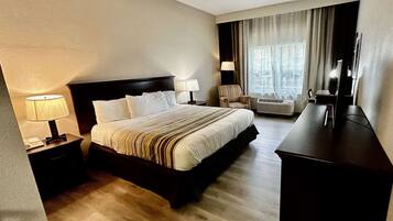 Ropa de cama de alta calidad, colchones con pillow-top y escritorio