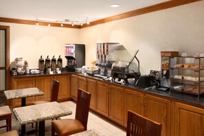 Free daily buffet breakfast