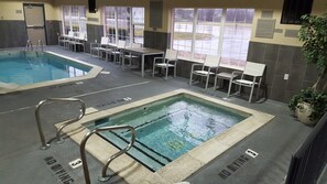 Indoor spa tub
