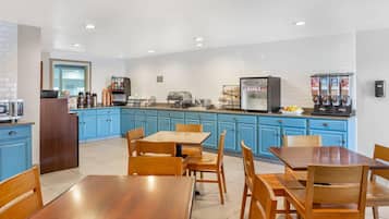 Free daily buffet breakfast