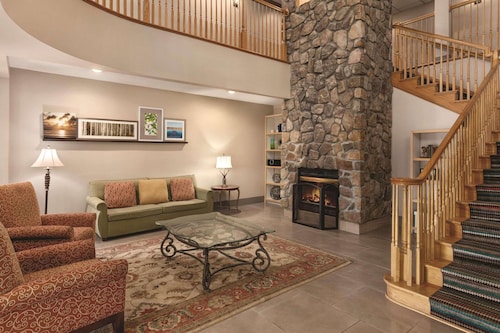 Country Inn & Suites by Radisson, Georgetown, KY