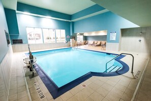 Indoor pool - Holiday Inn Express Alpharetta - Roswell by IHG (Alpharetta)