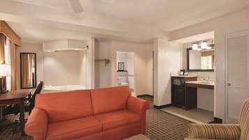 Room, 1 Queen Bed, Accessible, Non Smoking | 1 bedroom, in-room safe, soundproofing, iron/ironing board