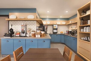 Desayuno bufé gratuito y diario