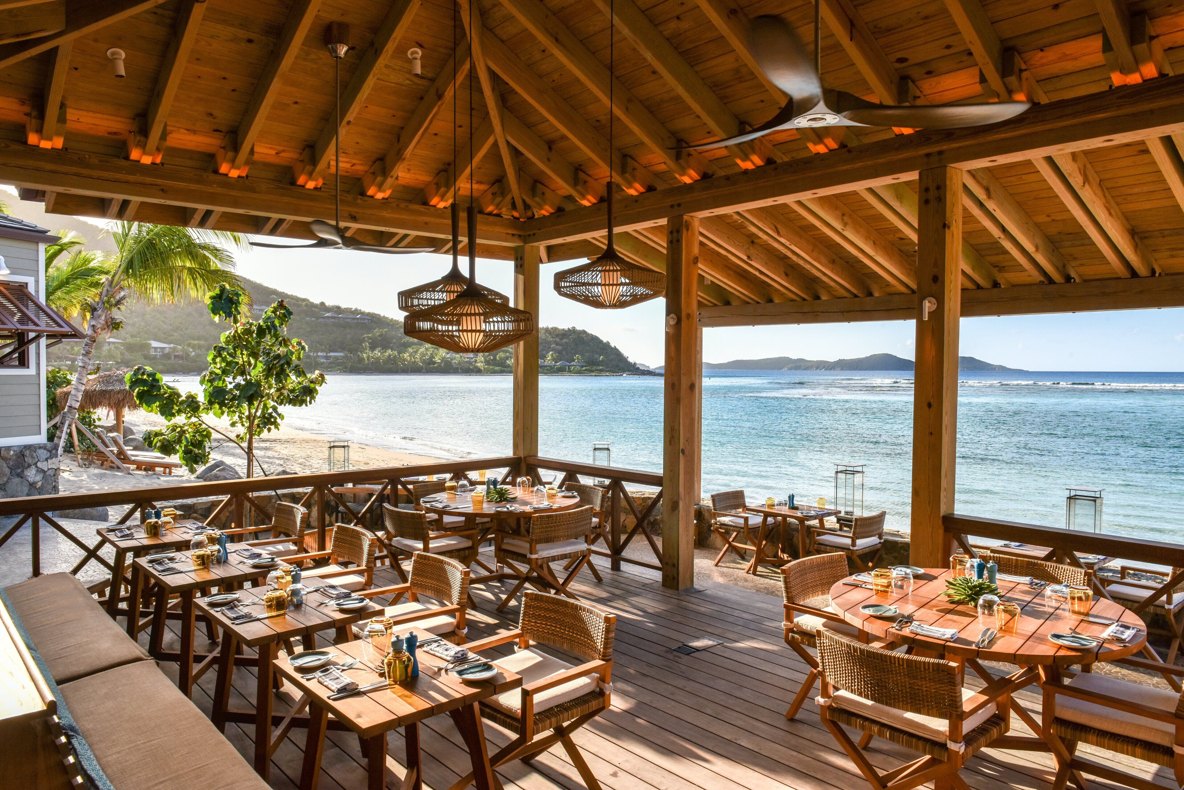 3 restaurantes: opção de café da manhã, almoço e jantar