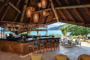 3 restaurants, breakfast, lunch, dinner served; Pan-Asian cuisine