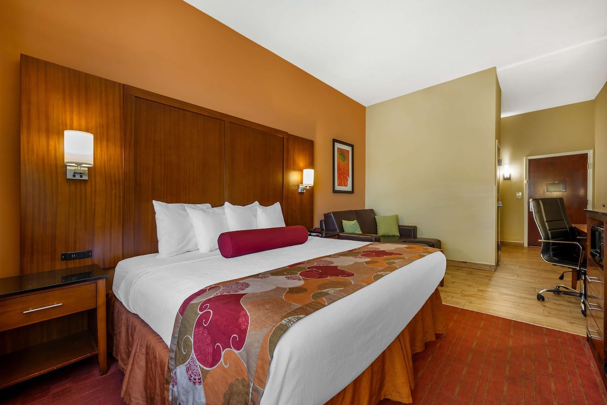 desk, blackout curtains, iron/ironing board, cots/infant beds