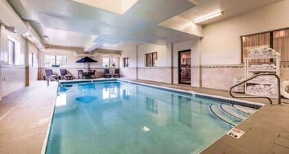 Comfort Inn & Suites Streetsboro - Kent