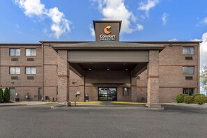 Exterior - Comfort Inn & Suites Streetsboro - Kent (Streetsboro)