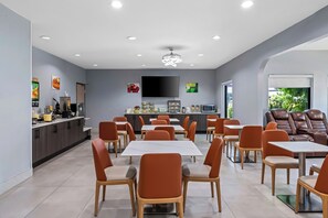 Petit déjeuner buffet compris tous les jours
