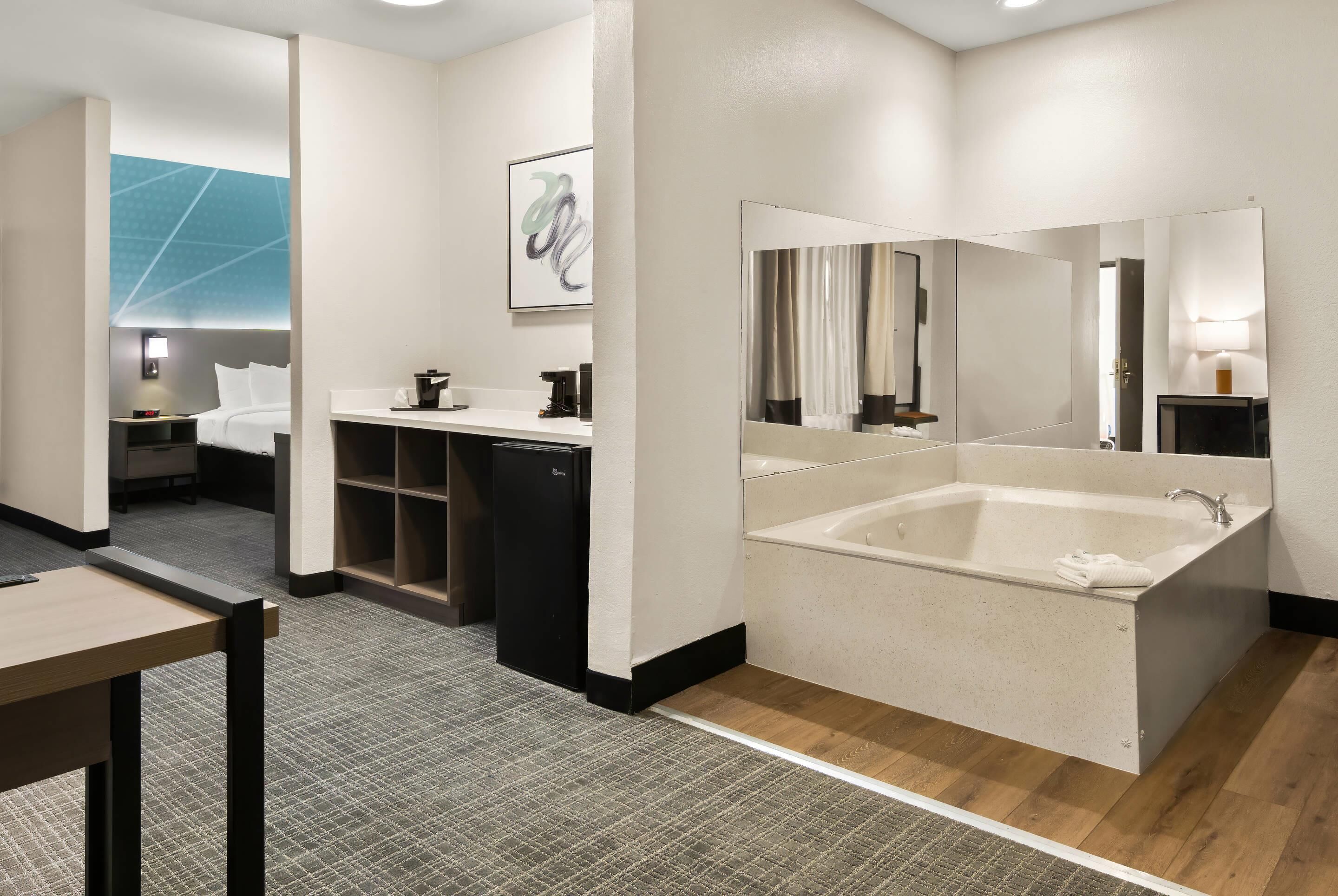 Photo - Comfort Suites Fort Worth North Fossil Creek