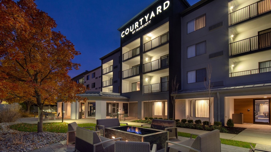 Courtyard by Marriott Cincinnati Airport