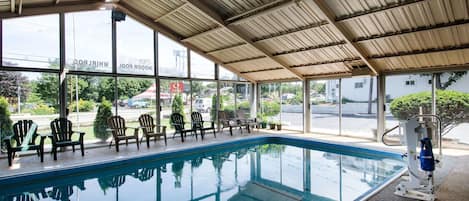Piscine extérieure (ouverte en saison)