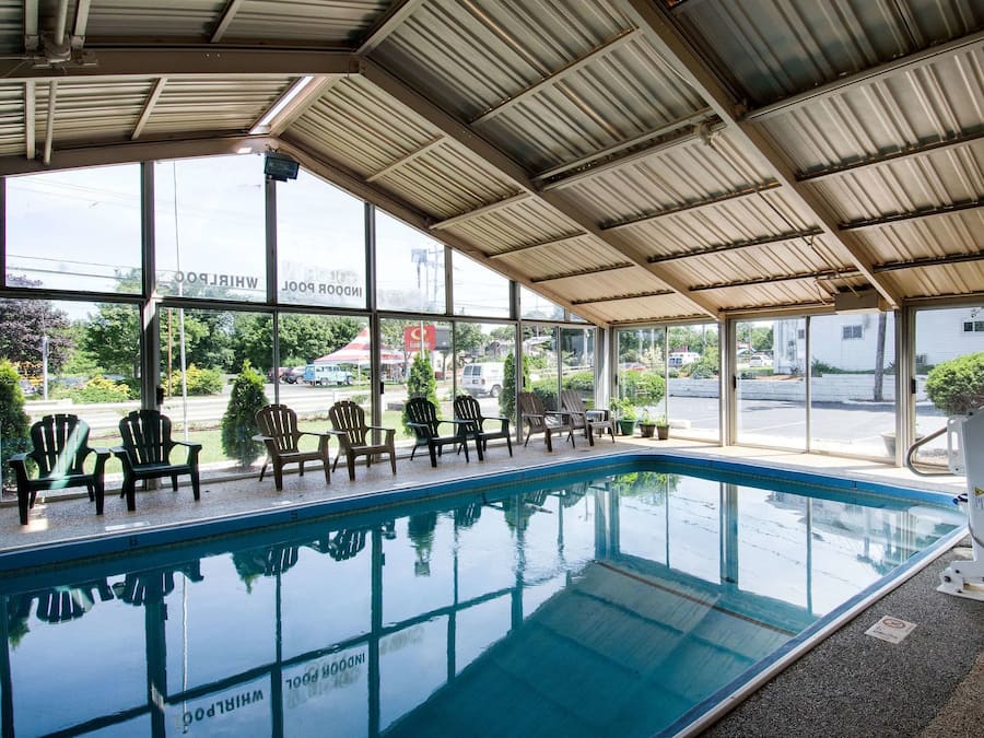 Piscina externa sazonal