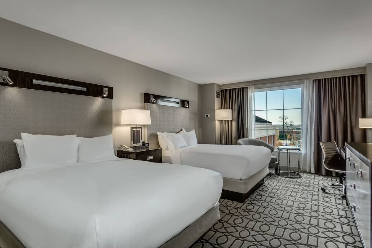 Premium bedding, in-room safe, desk, iron/ironing board