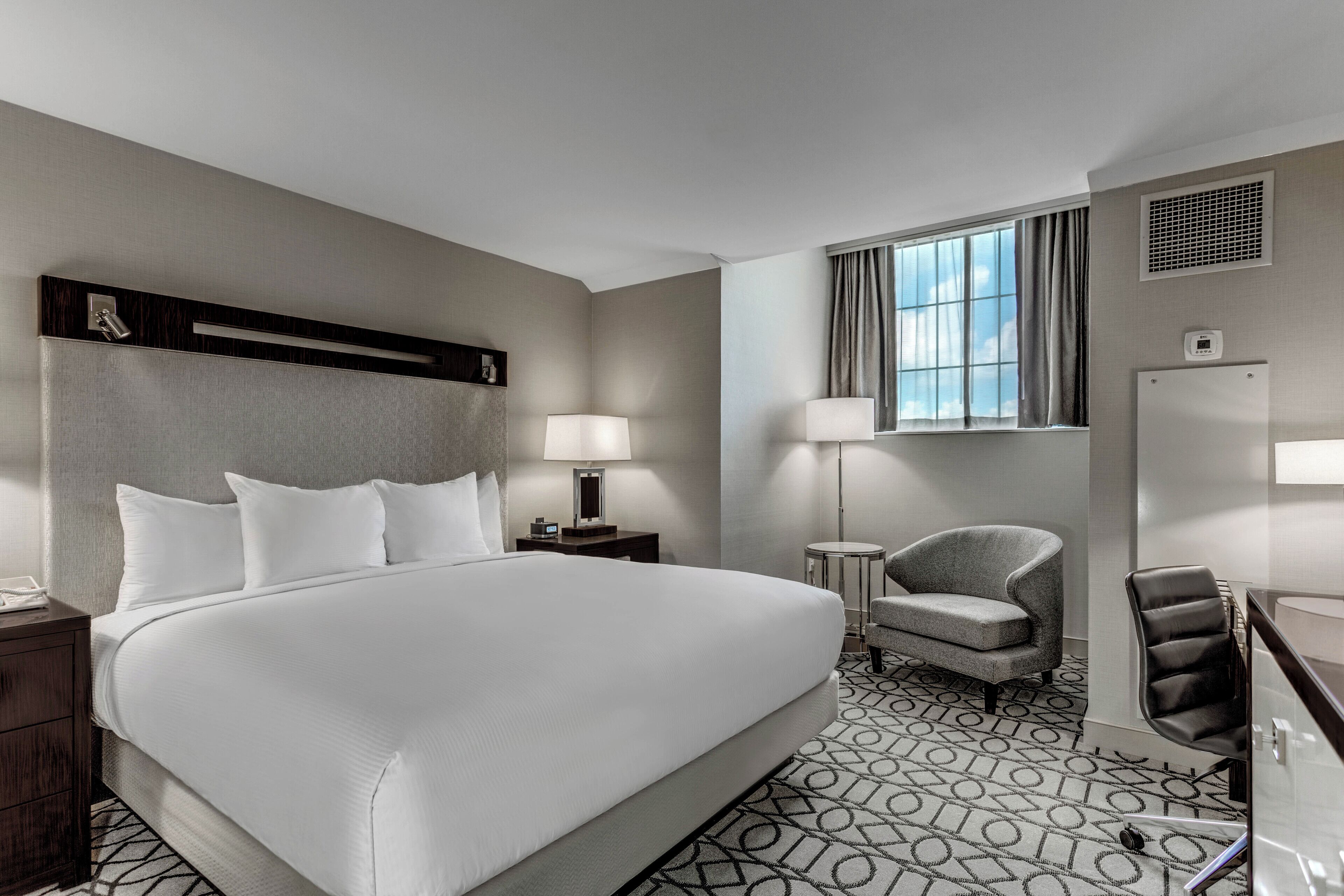 Habitación, 1 cama de matrimonio grande, no fumadores (Mini) | Ropa de cama de alta calidad, caja fuerte, escritorio