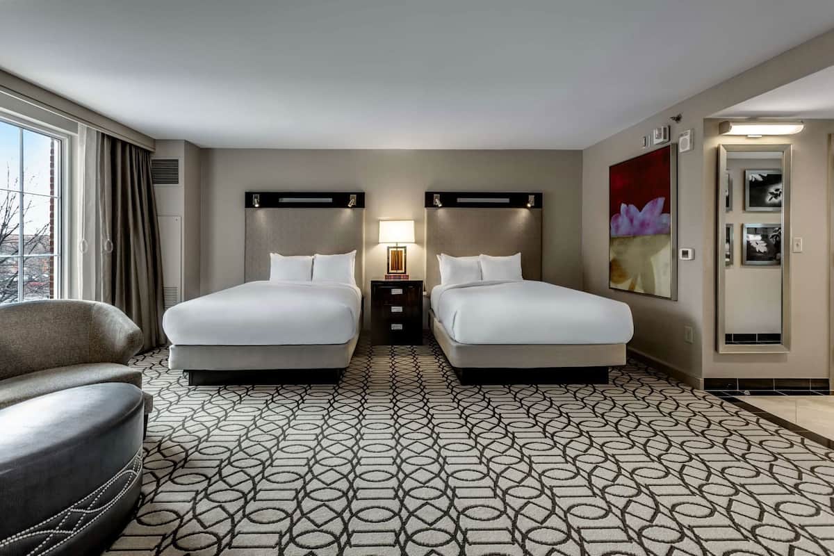 Premium bedding, in-room safe, desk, iron/ironing board