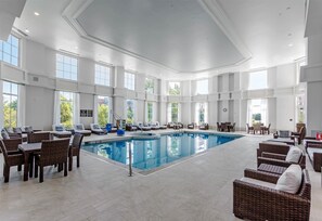 Indoor pool - Hilton Columbus at Easton (Columbus)