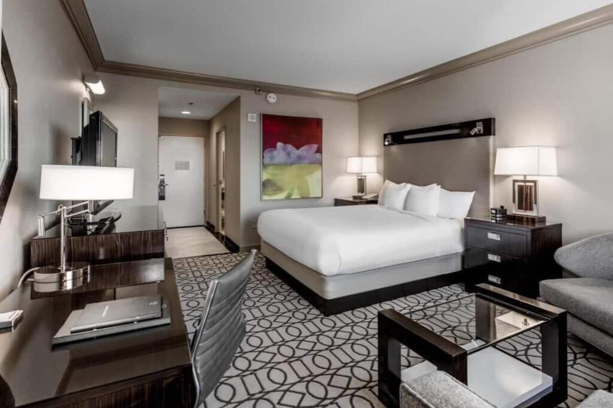 Premium bedding, in-room safe, desk, iron/ironing board