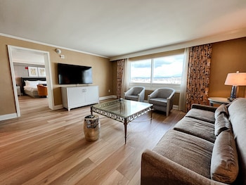 Suite, 1 King Bed (Two Room Commerce) | Premium bedding, in-room safe, individually furnished, desk at The Commerce Casino & Hotel