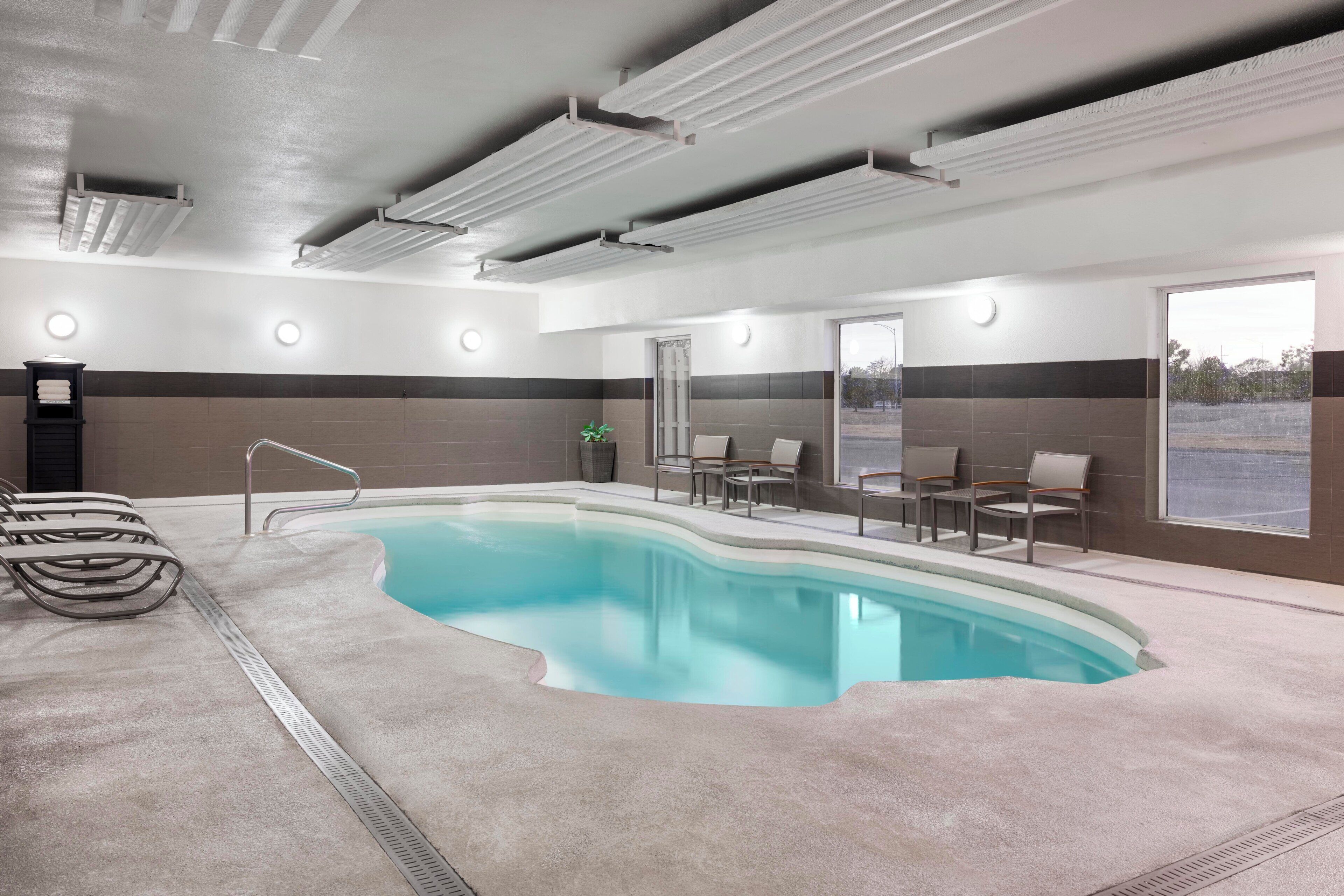 Indoor pool, outdoor pool