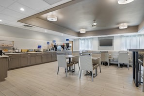 Free daily continental breakfast  - Best Western Brockport Inn & Suites (Brockport)