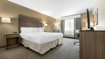 Standard Room, 1 King Bed, Non Smoking, Refrigerator | Desk, laptop workspace, blackout drapes, iron/ironing board