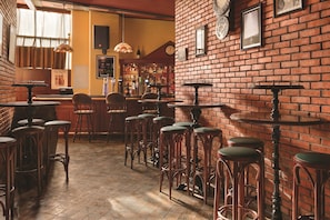 Nightclub - Howard Johnson by Wyndham Abu Dhabi (Abu Dhabi)
