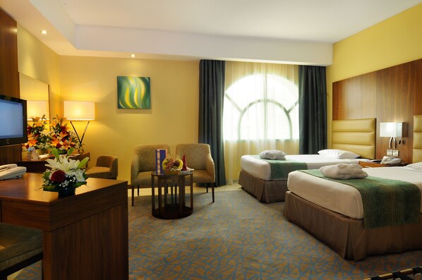 1 개의 침실, 미니바, 객실 내 금고, 각각 다르게 가구 비치