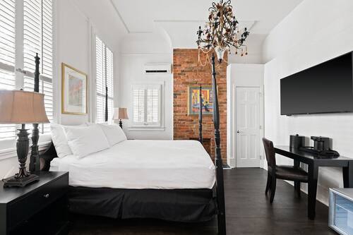 Chambre Premium, 1 grand lit | Literie de qualité supérieure, décoration personnalisée