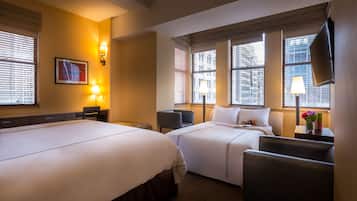 Junior Suite, 1 King Bed with Sofa bed, City View | Egyptian cotton sheets, premium bedding, down comforters, in-room safe