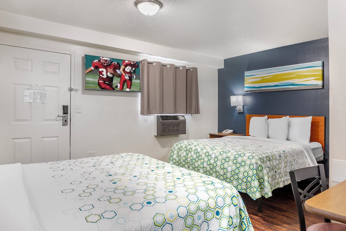 Desk, blackout curtains, free WiFi, bed sheets