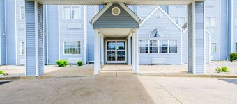 Econo Lodge Inn & Suites Evansville East