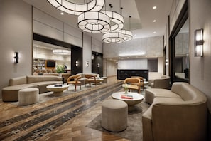 Literie de qualité supérieure, coffres-forts dans les chambres, bureau