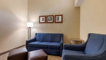 1 habitación, ropa de cama de alta calidad y escritorio