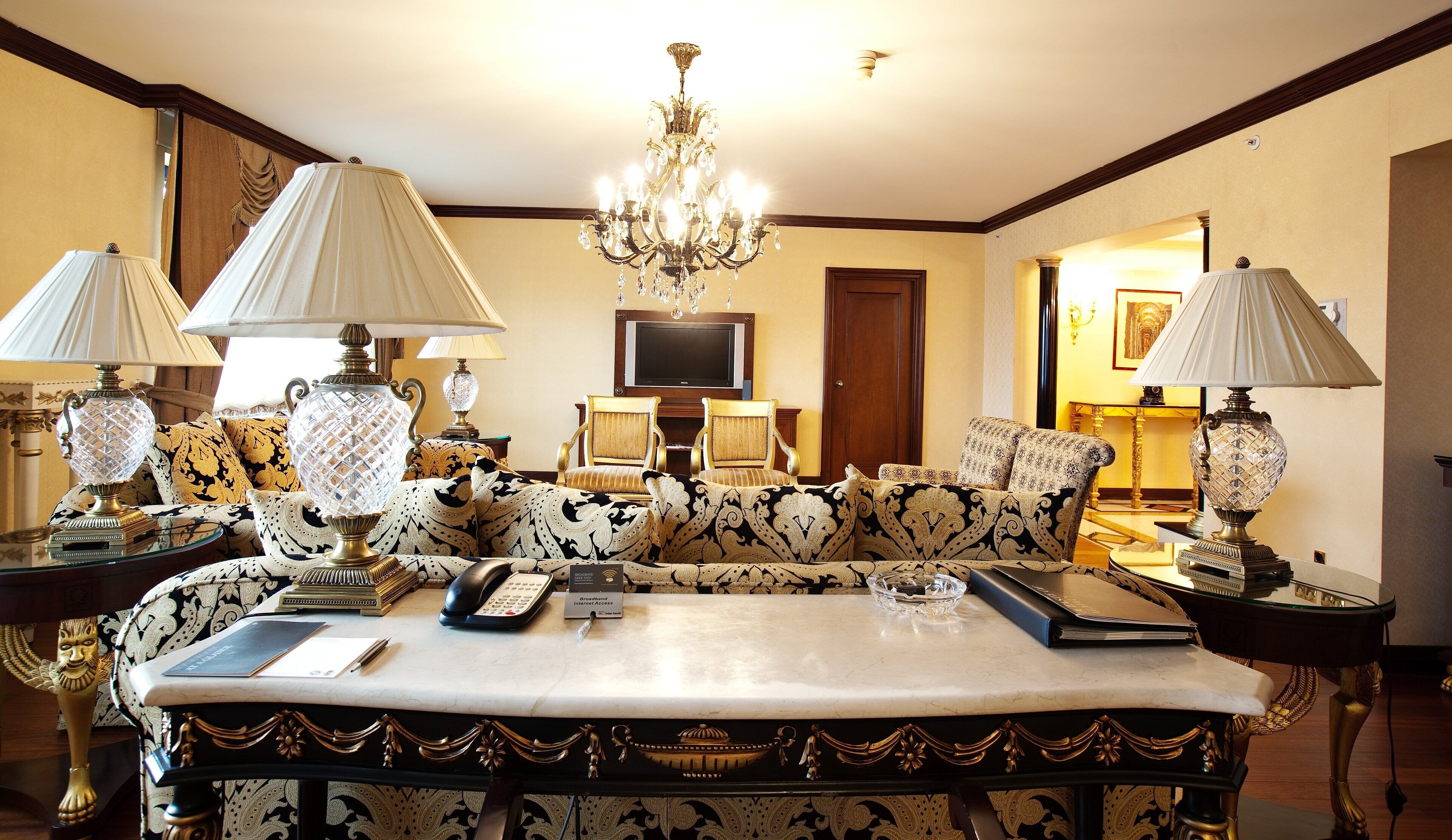 presidential suite, 1 single bed, smoking (pasha) | 1 bedroom, hypo-allergenic bedding, down duvets, minibar