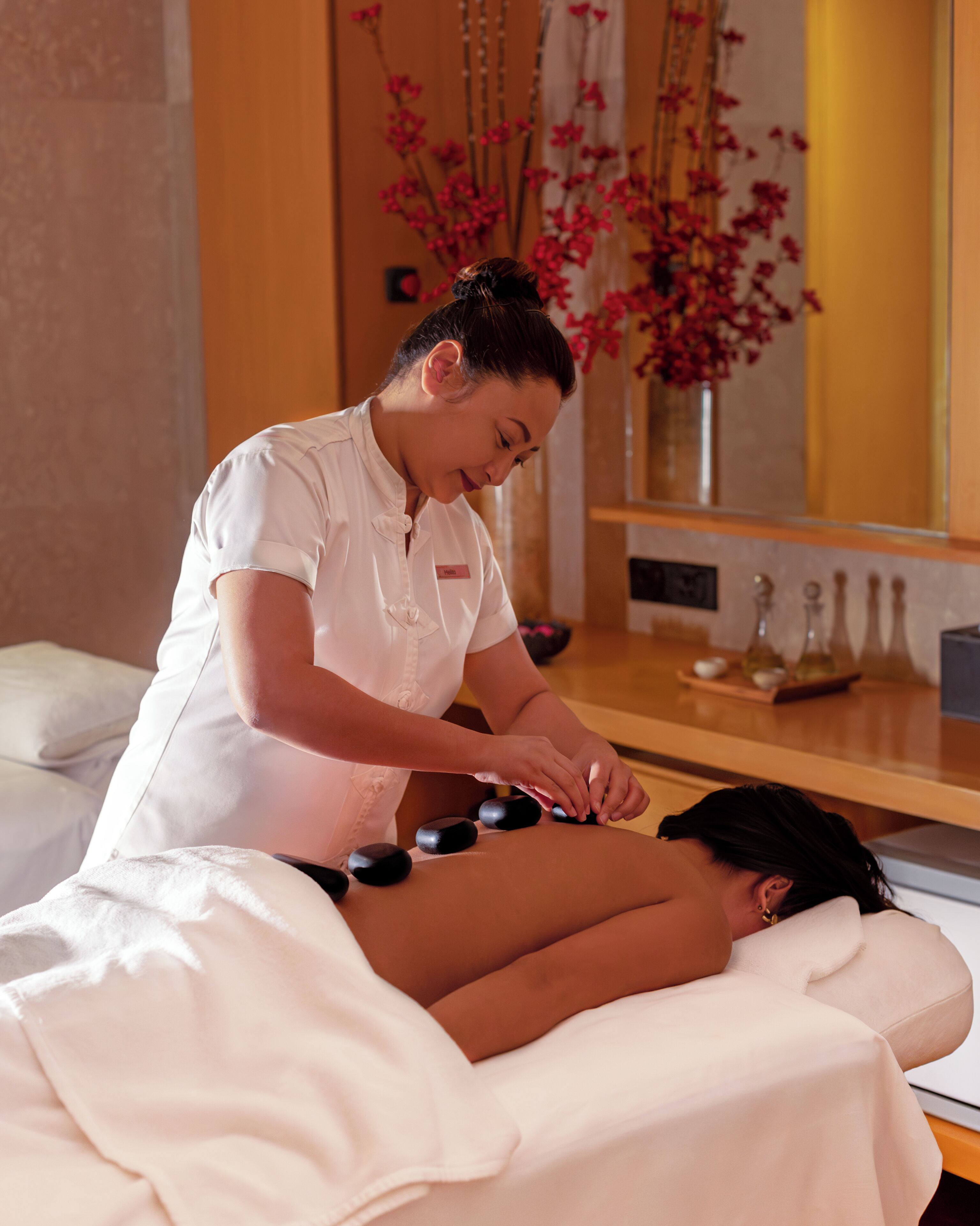 Couples treatment rooms, sauna, steam room, body treatments