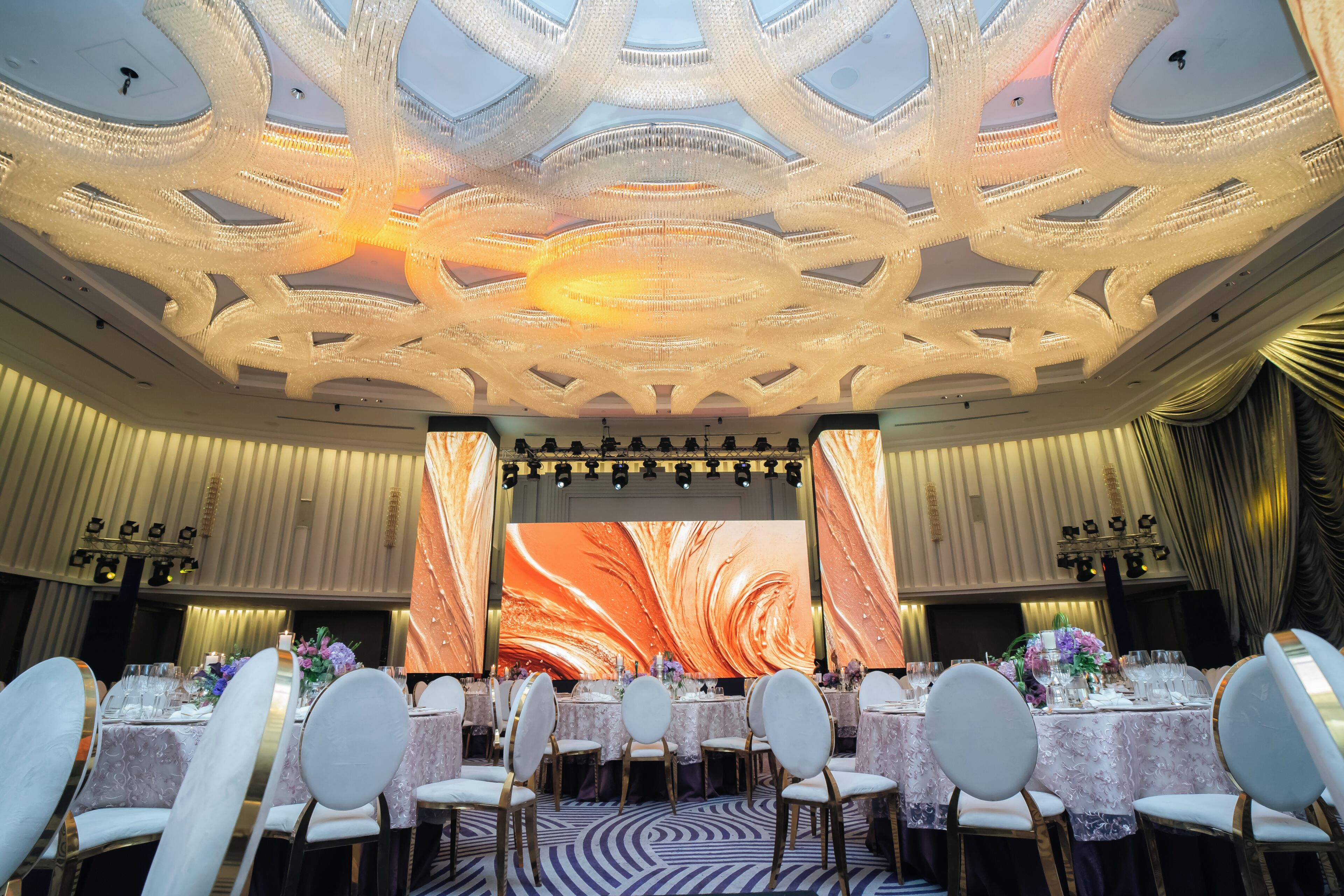 Banquet hall