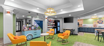 Spark by Hilton Cincinnati Airport South