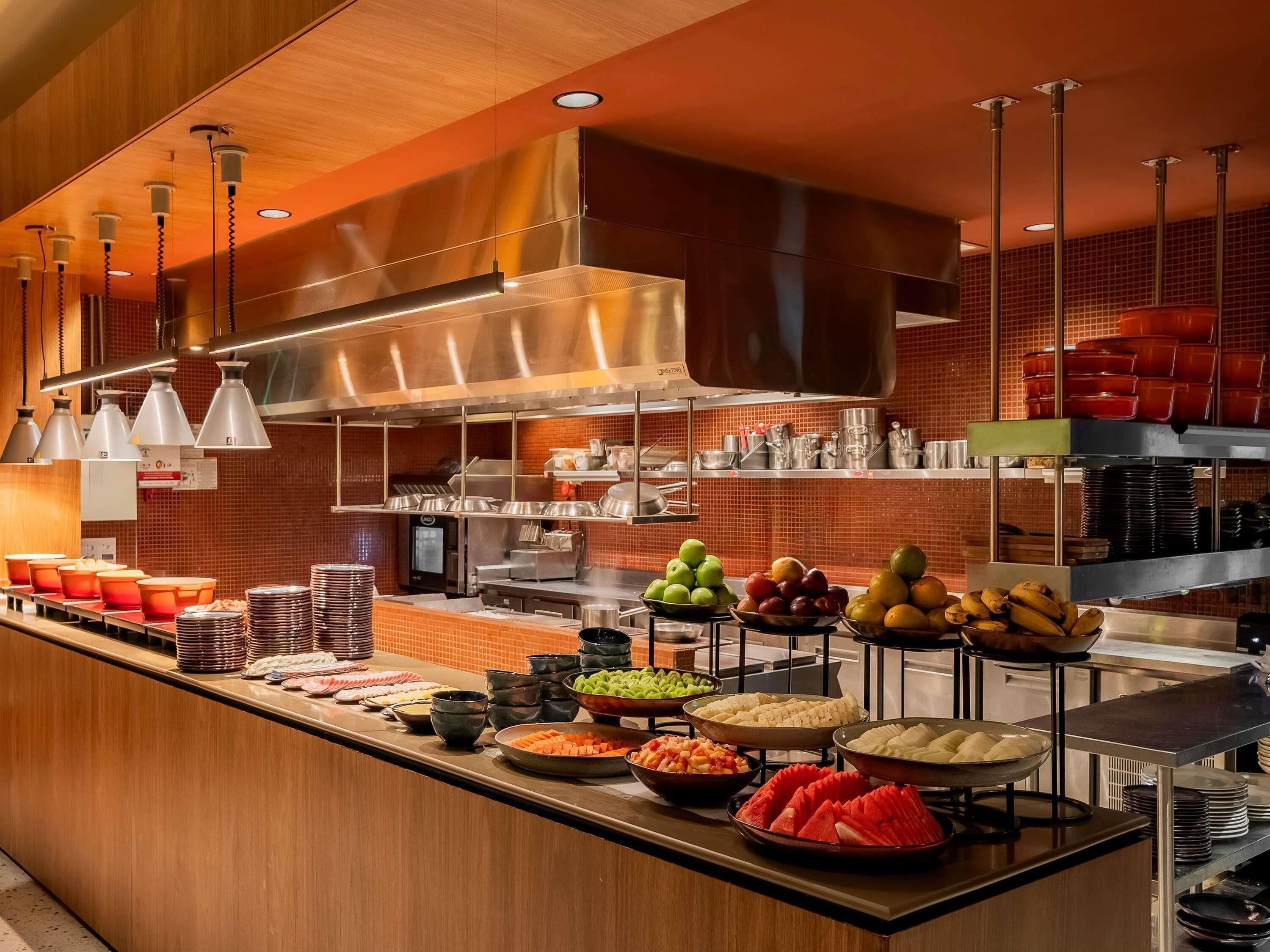 Colazione a buffet a pagamento, servita tutte le mattine 