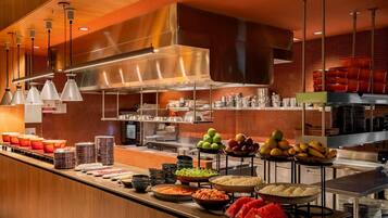 Colazione a buffet a pagamento, servita tutte le mattine