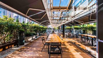 2 restaurants, breakfast, lunch, dinner served; vegan cuisine