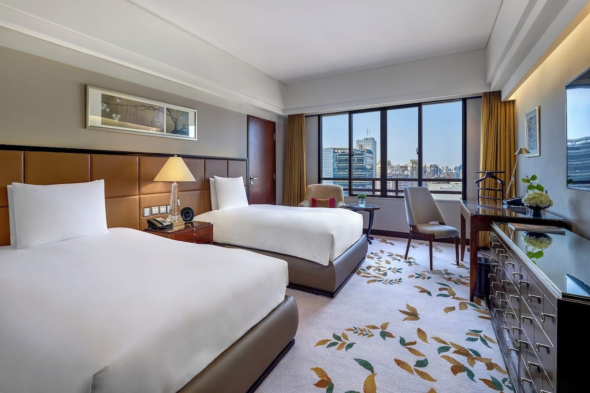 1 bedroom, premium bedding, pillowtop beds, minibar