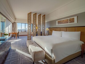 行政商務大床房 | 高級寢具、特厚豪華床墊、迷你吧、房內夾萬