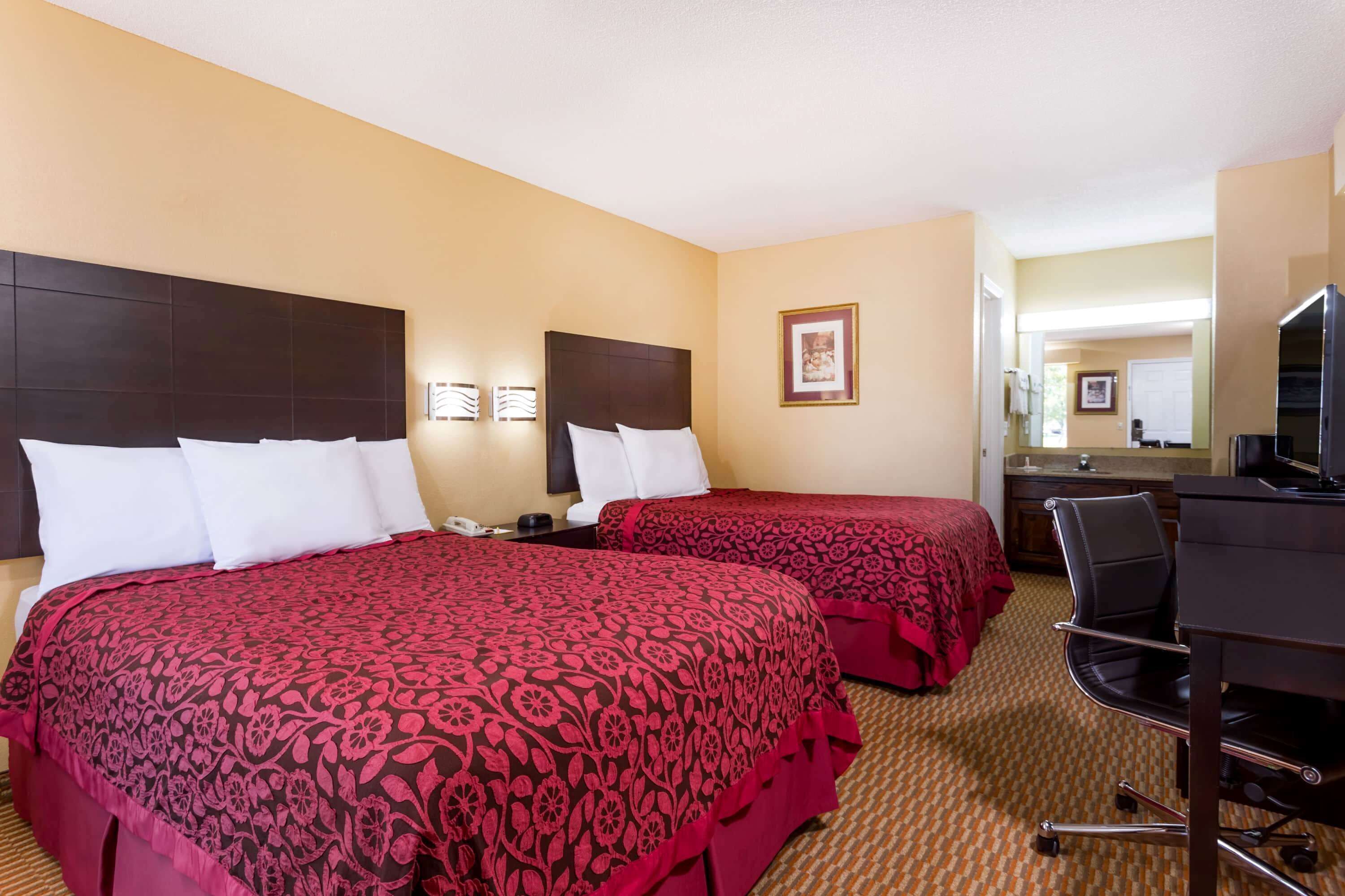 Desk, iron/ironing board, rollaway beds, free WiFi
