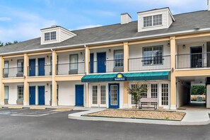 Exterior - Days Inn by Wyndham Simpsonville (Simpsonville)