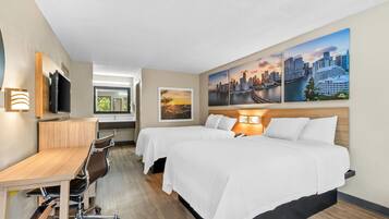 Escritorio, tabla de planchar con plancha y camas plegables/adicionales