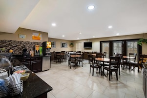 Desayuno continental incluido todos los días