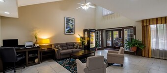 约翰逊城 I-26 17 号出口凯艺酒店