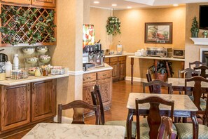 Free daily buffet breakfast 